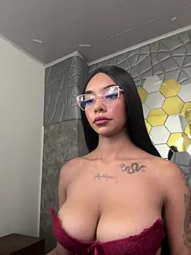 Tiffanny online show from 03/21/25, 03:46