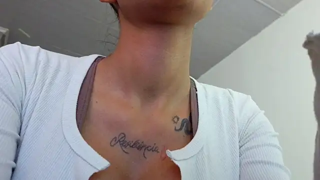 Tiffanny online show from 12/19/25, 02:13