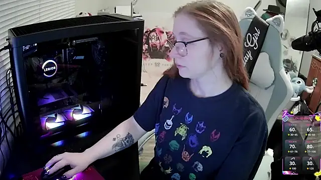 LilyFoxxx online show from 11/26/25, 04:13