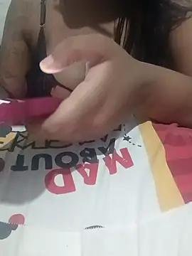 Snapshot of privadinhonm29 chatting on 02/16/26, 03:35 privadinhonm29 online show from 02/16/26, 03:35