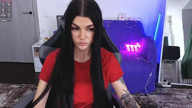 Tiffany lab online show from 11/20/25, 01:00