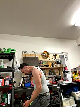 2Fly4Guy online show from 10/05/25, 08:01