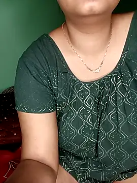 Snapshot of NOTY-LOVE-05 chatting on 03/25/26, 09:43 NOTY-LOVE-05 online show from 03/25/26, 09:43