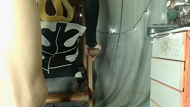Skinnyshiny boy online show from 01/19/25, 02:59