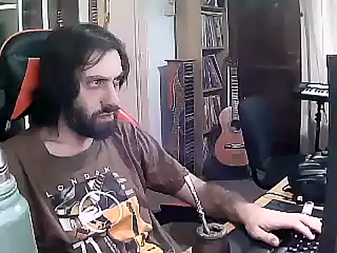 Snapshot of johnwood88 chatting on 02/20/25, 10:48 johnwood88 online show from 02/20/25, 10:48