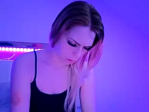 Snapshot of nicole77745 chatting on 03/02/26, 10:11 nicole77745 online show from 03/02/26, 10:11