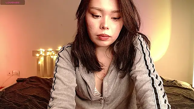 Mellovely online show from 01/02/25, 01:51