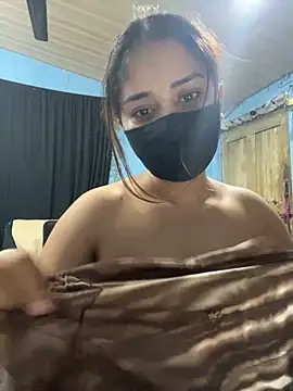 Snapshot of Black_Glow chatting on 01/14/25, 01:38 Black Glow online show from 01/14/25, 01:38