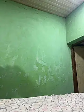 Snapshot of Black_Glow chatting on 02/10/25, 04:04 Black Glow online show from 02/10/25, 04:04