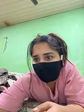 Snapshot of Black_Glow chatting on 03/15/25, 02:01 Black Glow online show from 03/15/25, 02:01