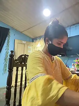 Snapshot of Black_Glow chatting on 03/21/25, 10:50 Black Glow online show from 03/21/25, 10:50