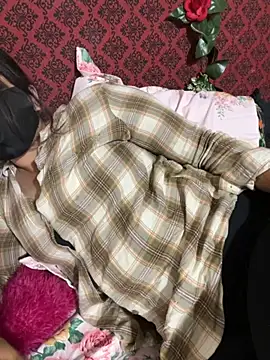 Snapshot of Black_Glow chatting on 12/03/25, 10:02 Black Glow online show from 12/03/25, 10:02