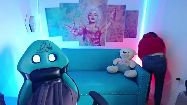 Sofi hot 4m online show from 01/13/26, 04:23