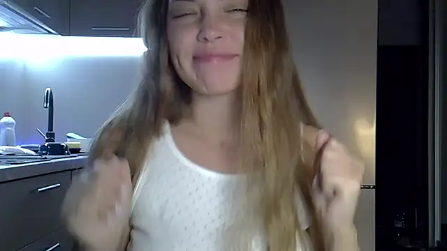 Lucky Anna online show from 12/22/25, 03:25