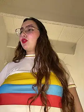 Snapshot of CANDYXXX- chatting on 07/04/26, 04:29 CANDYXXX- online show from 07/04/26, 04:29