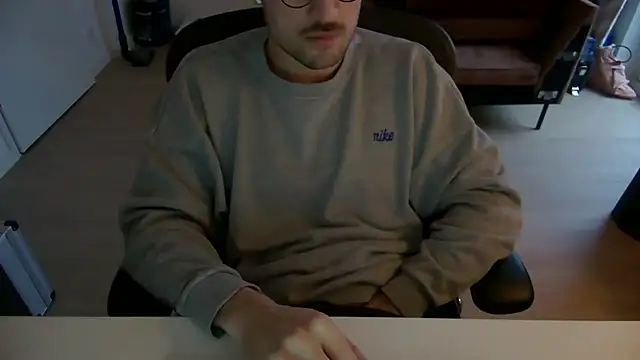 taallguyy 196 online show from 01/14/26, 03:06