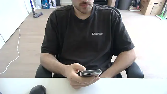 taallguyy 196 online show from 03/22/26, 09:13