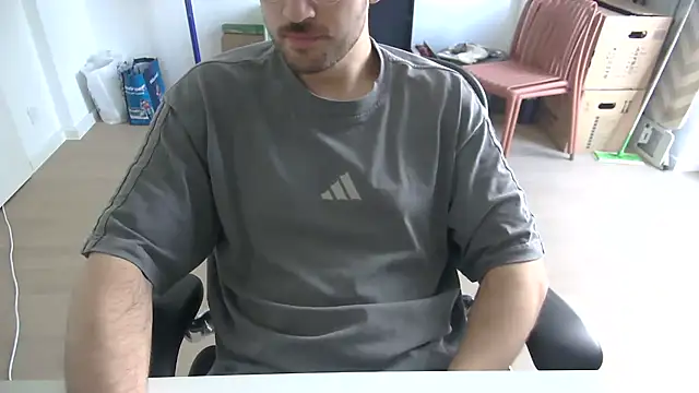 taallguyy 196 online show from 04/19/26, 08:02