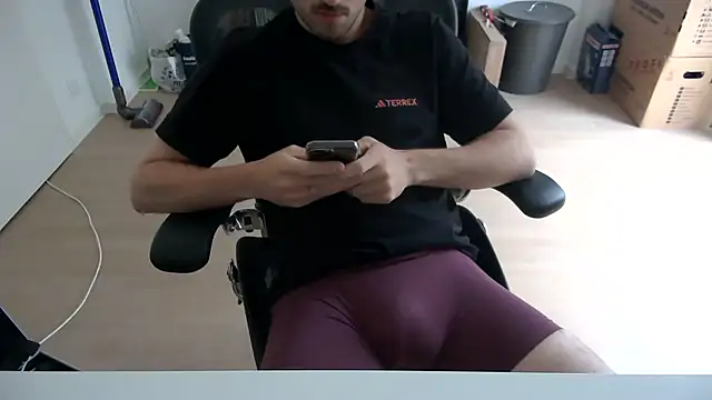 taallguyy 196 online show from 06/10/26, 03:44