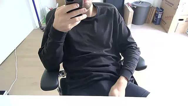 taallguyy 196 online show from 06/14/26, 10:39