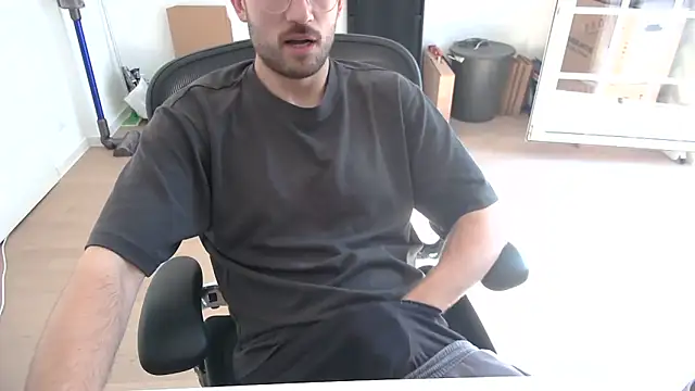 taallguyy 196 online show from 06/18/26, 02:43
