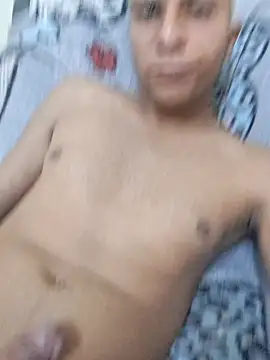 Snapshot of Nicholascomedor chatting on 12/20/24, 01:47 Nicholascomedor online show from 12/20/24, 01:47