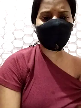 Snapshot of Shivani_Tivari chatting on 02/10/25, 06:24 Shivani Tivari online show from 02/10/25, 06:24