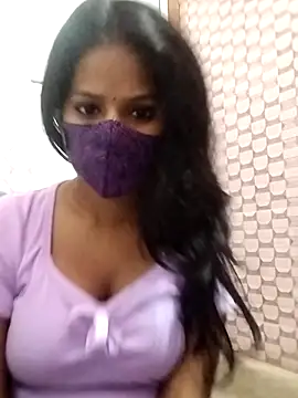 Snapshot of Shivani_Tivari chatting on 02/13/25, 07:52 Shivani Tivari online show from 02/13/25, 07:52