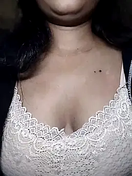 Snapshot of Shivani_Tivari chatting on 12/01/25, 05:40 Shivani Tivari online show from 12/01/25, 05:40