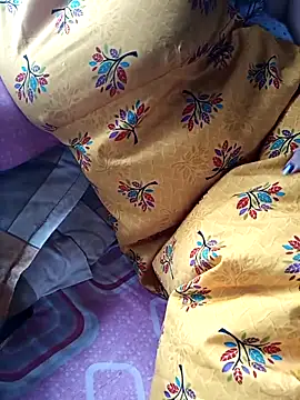 Snapshot of Sneha_gril chatting on 04/24/26, 05:10 Sneha gril online show from 04/24/26, 05:10