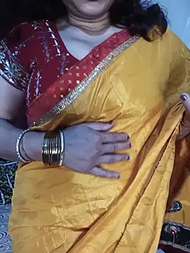 Snapshot of Sneha_gril chatting on 05/28/26, 04:04 Sneha gril online show from 05/28/26, 04:04