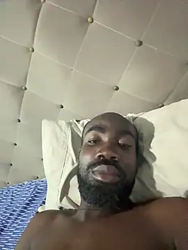 Snapshot of fhrGjhMoRP9064 chatting on 11/10/25, 12:31 fhrGjhMoRP9064 online show from 11/10/25, 12:31