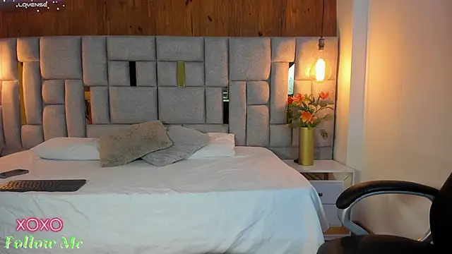 Saori newman online show from 03/08/25, 11:48