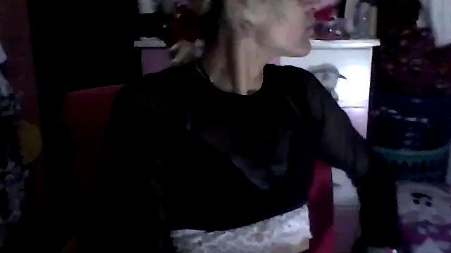 ariana crazzy online show from 12/04/25, 12:03