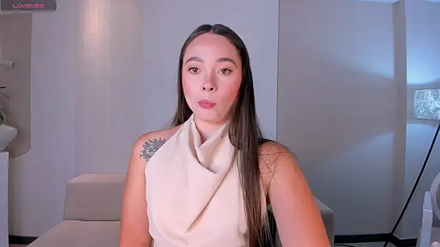 AlinaKravitz online show from 04/12/26, 03:50