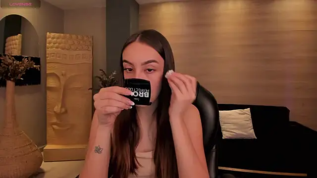 KaiaFerreira online show from 03/01/25, 12:01