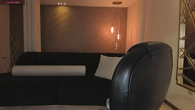 KaiaFerreira online show from 10/27/25, 11:03