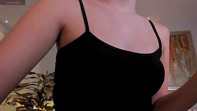 KaiaFerreira online show from 11/28/25, 11:24