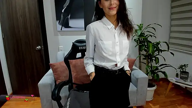 Emmy petit online show from 02/11/25, 01:52