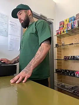 Snapshot of jr91esl chatting on 02/11/25, 05:40 jr91esl online show from 02/11/25, 05:40