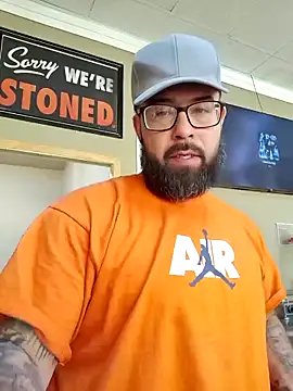 Snapshot of jr91esl chatting on 04/14/26, 09:21 jr91esl online show from 04/14/26, 09:21