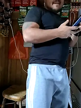 TheBriiaand30 online show from 04/18/26, 07:51