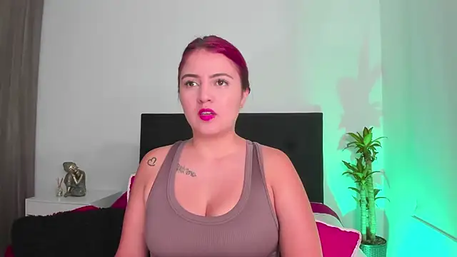 LaylaJewel online show from 12/13/24, 02:43