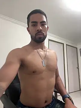 Snapshot of edu_fitness chatting on 12/14/24, 02:01 edu fitness online show from 12/14/24, 02:01