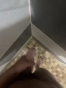 Snapshot of mylovetr1 chatting on 01/09/25, 05:34 mylovetr1 online show from 01/09/25, 05:34