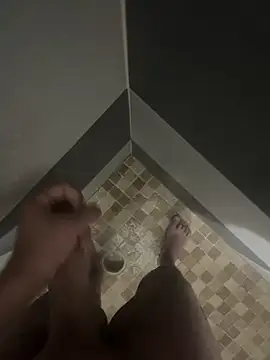 Snapshot of mylovetr1 chatting on 01/10/25, 06:42 mylovetr1 online show from 01/10/25, 06:42