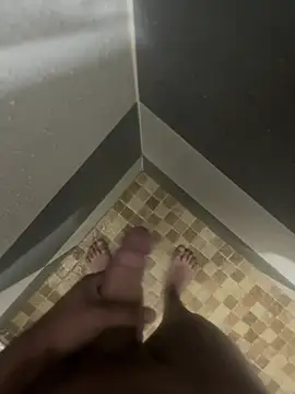 Snapshot of mylovetr1 chatting on 02/07/25, 05:10 mylovetr1 online show from 02/07/25, 05:10