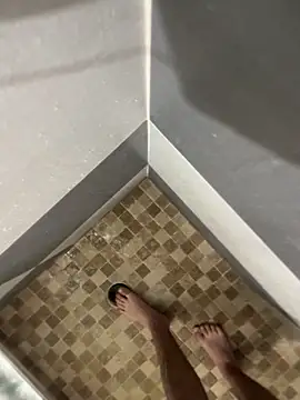 Snapshot of mylovetr1 chatting on 03/08/25, 05:38 mylovetr1 online show from 03/08/25, 05:38