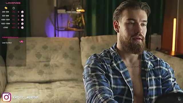 Snapshot of Karlos_Ripped_ chatting on 12/15/24, 09:56 Karlos Ripped online show from 12/15/24, 09:56