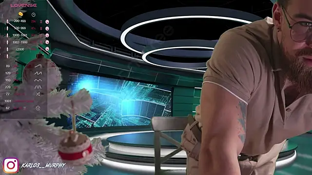 Snapshot of Karlos_Ripped_ chatting on 12/21/24, 11:11 Karlos Ripped online show from 12/21/24, 11:11